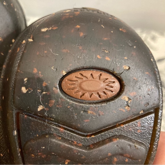 UGG Sz 9 Rianne Shearling Lined Leather Front Wrap Lace Ankle Booties - Picture 16 of 16